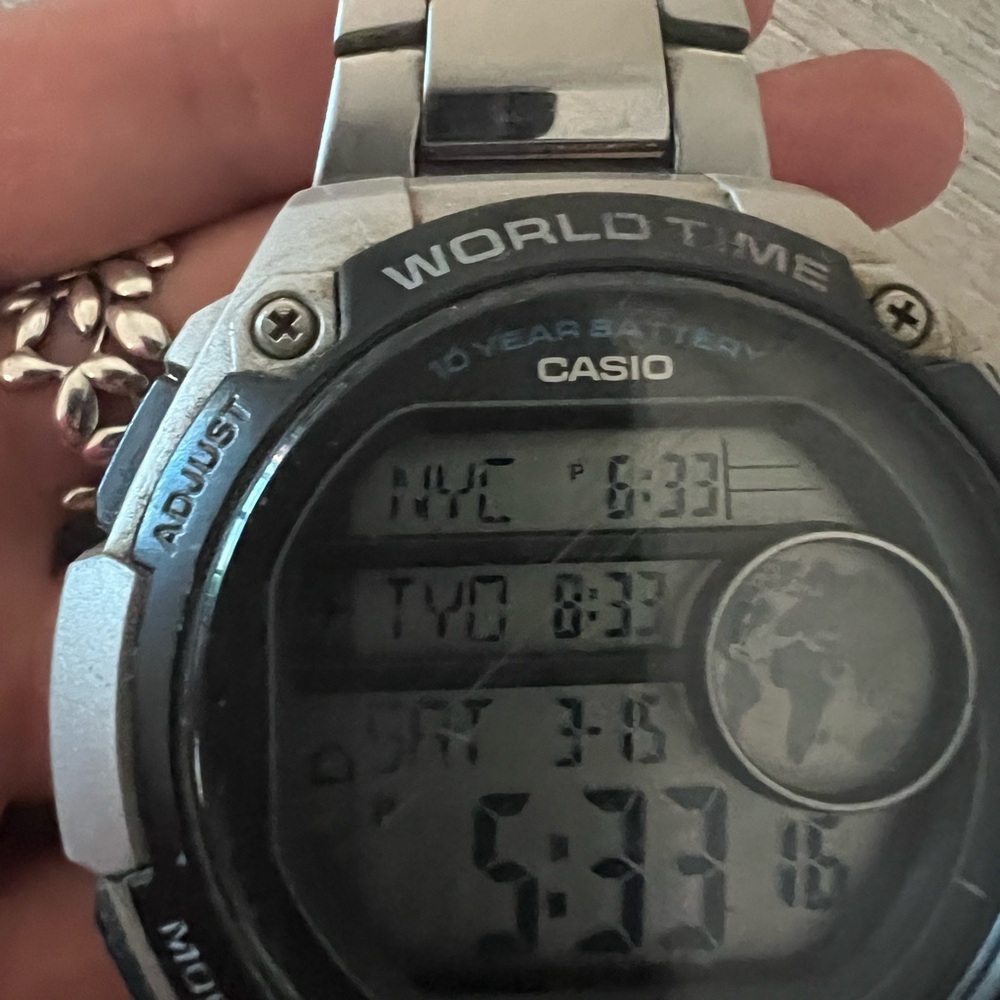 Casio Silver Digital Watch - Picture 2 of 6